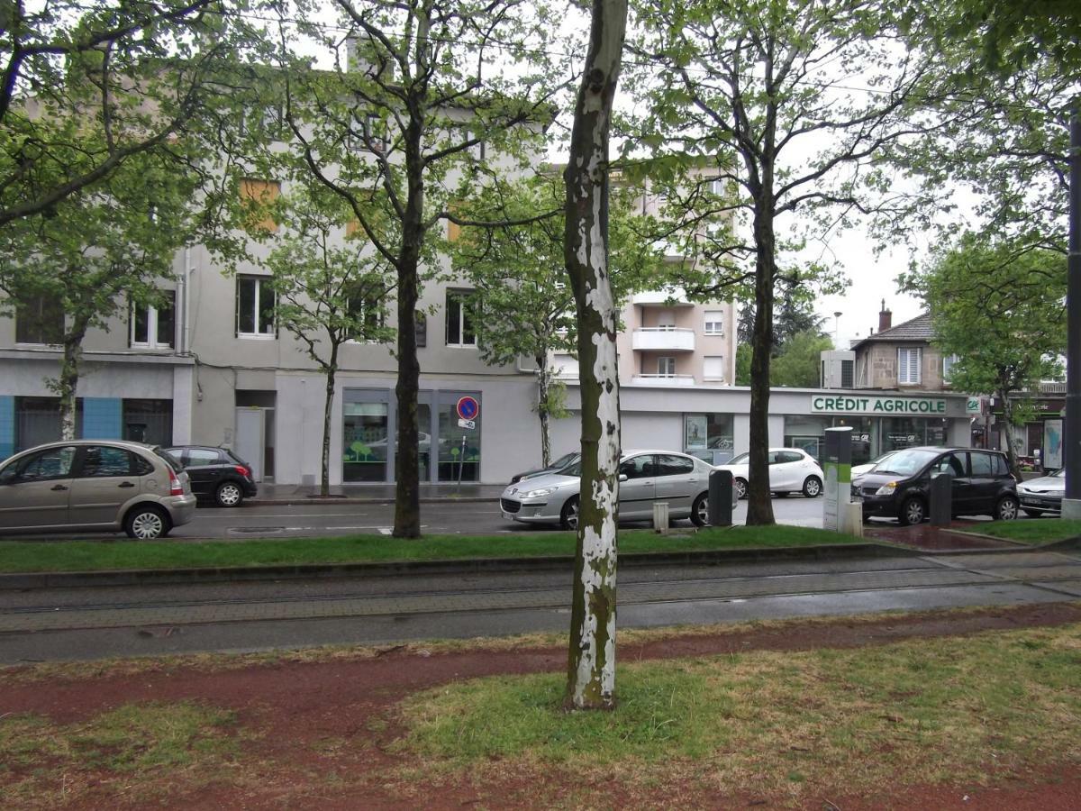 Les Cactus Lägenhet Saint-Etienne  Exteriör bild